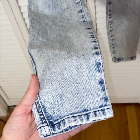 White Washed Jeans - Picture 3 of 4